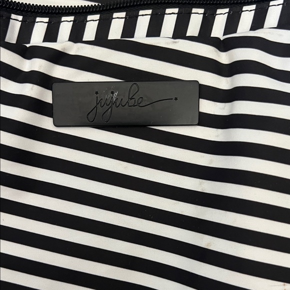Stylish Black and White Striped Women's Bag - Picture 2 of 10